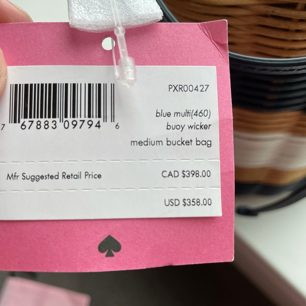 SOLD! 🎉Kate Spade medium wicker basket bag white navy stripe brand new with tag - Picture 8 of 15